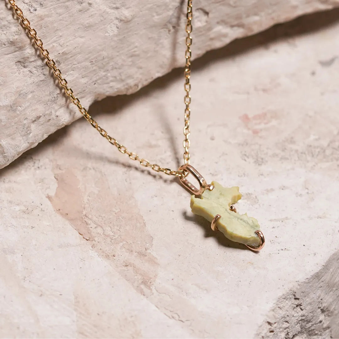 Dije Oro 18K Serpentina