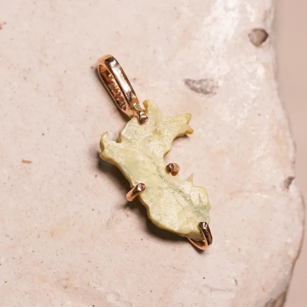 Dije Oro 18K Serpentina
