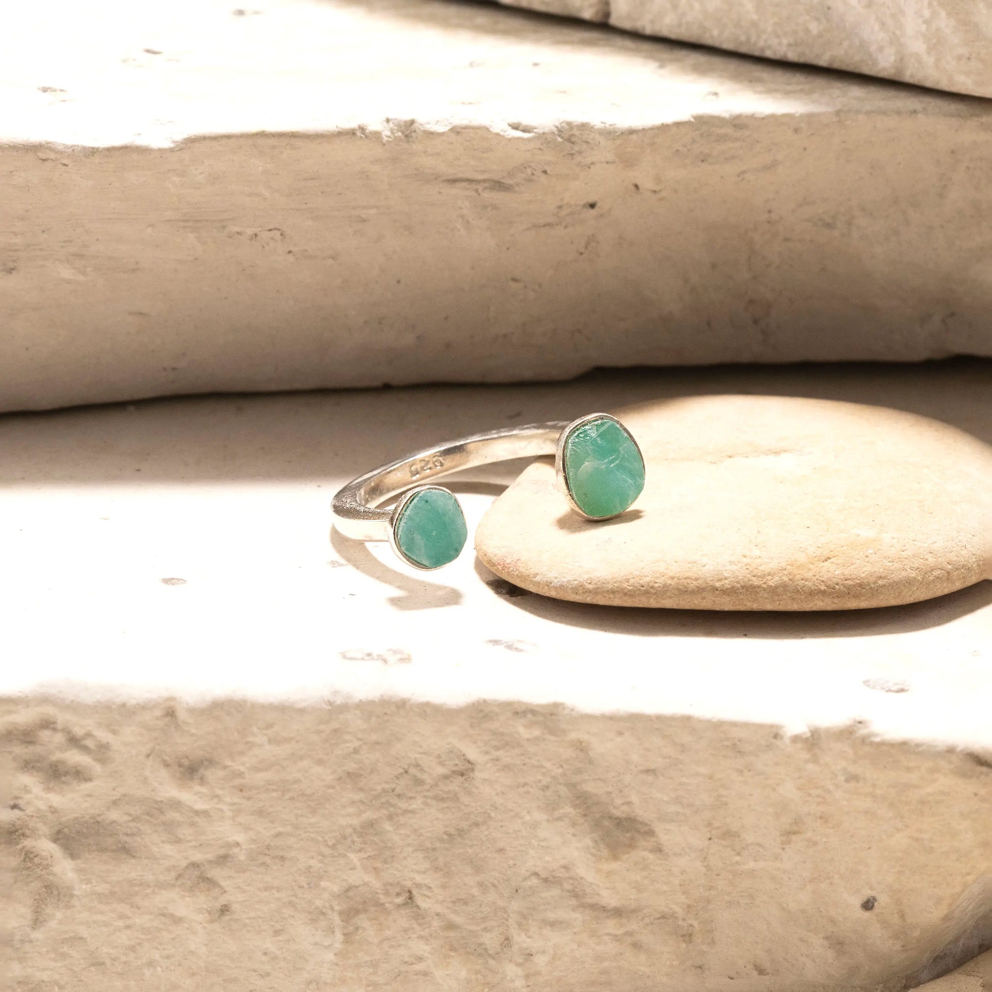 Anillo de Plata Ballestas con Ópalo Andino | Sissai Joyería 