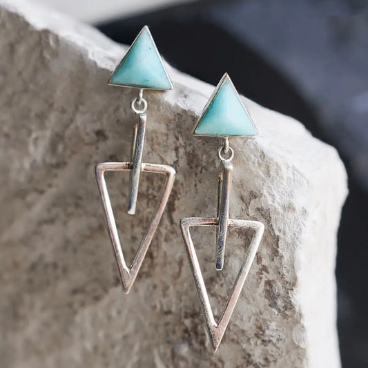Aretes de Plata Triángulos con Piedras Preciosas