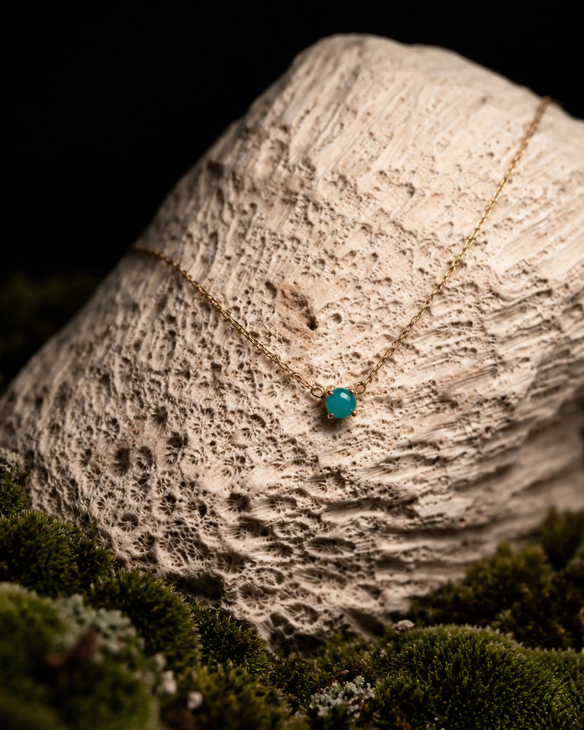 collar oro 18k solitario mini opalo andino