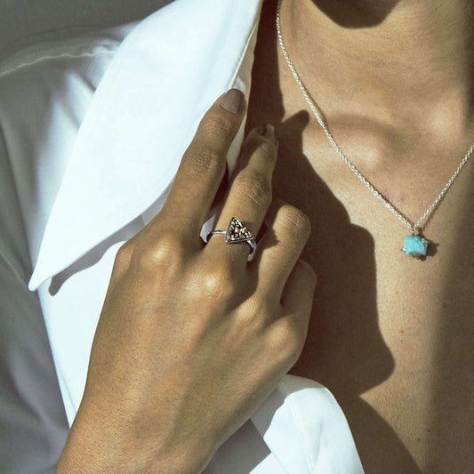 Anillo de Plata Pirámide con Pirita